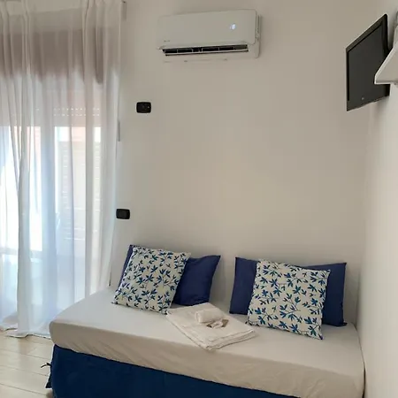 Bedroom Di Ponente Bed & Breakfast *